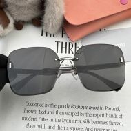 Miu Miu M2612 Square Sunglasses In Metal Black