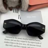Miu Miu M7232 Oval Sunglasses With M Metal Logo In Acetate Black