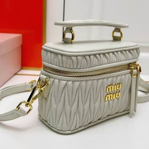 Miu Miu 5BH226 Hand-held Vanity Case In Matelasse Nappa Leather Grey